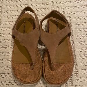 Johnston & Murphy Women's Brown Cork Sandals